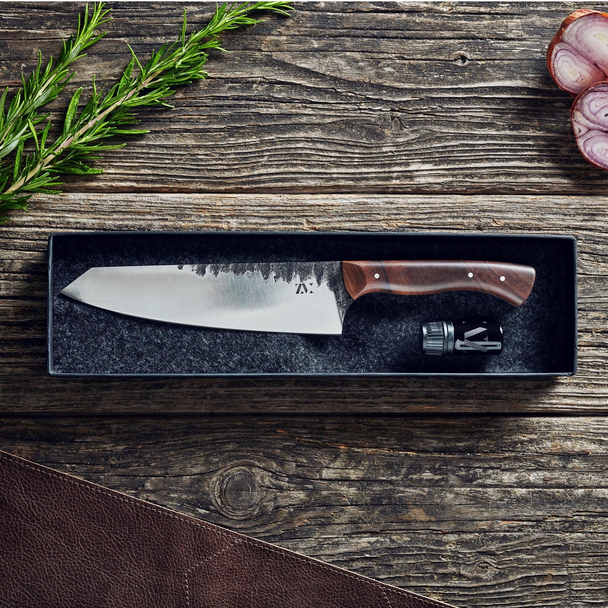 Couteau de cuisine en acier carbone