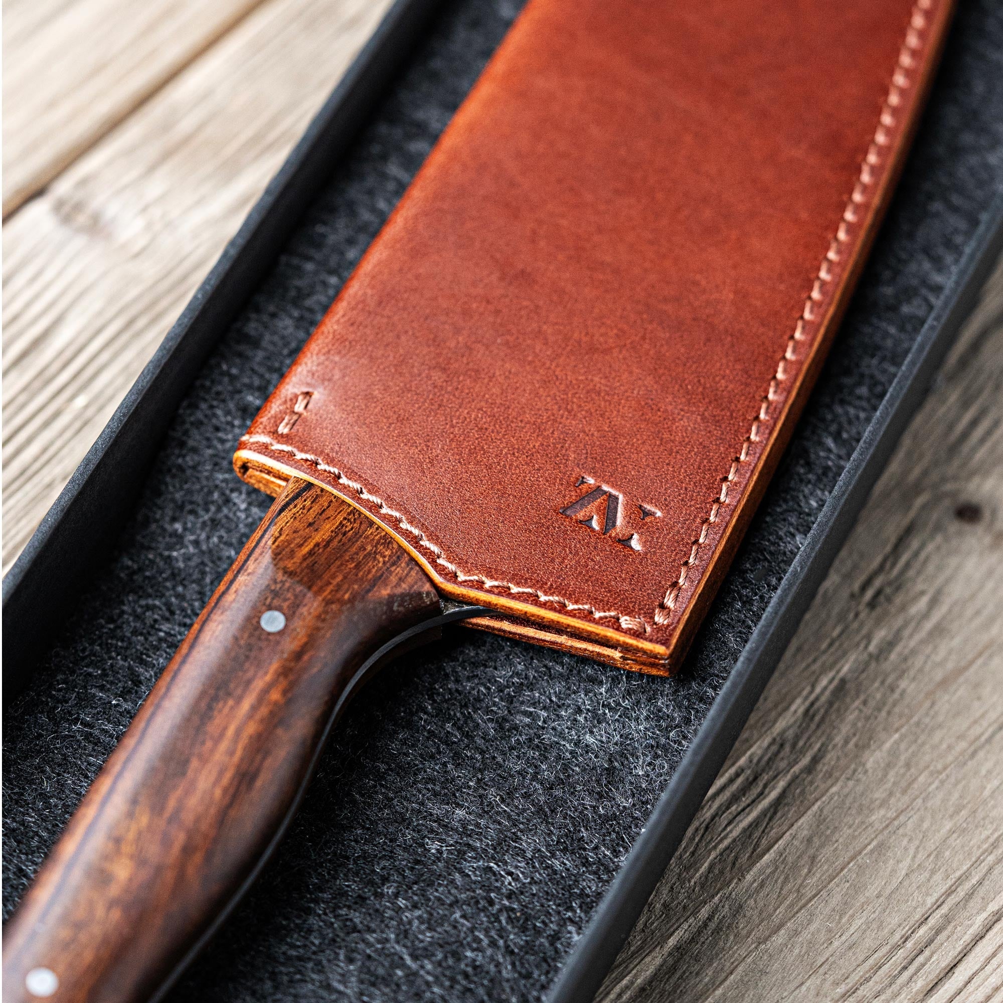 Etui de couteau en cuir